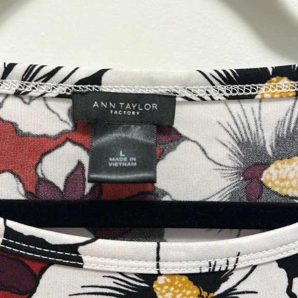 Anne Taylor Floral Tank Top Size Large - Picture 3 of 5
